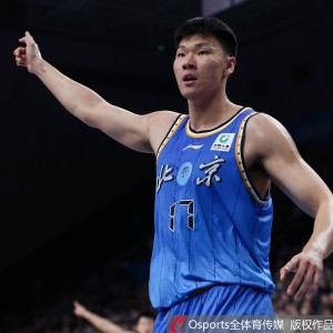 开云-北京让范子铭去打四号位&amp;搭配麦基和周琦 这个变化也激活了前者